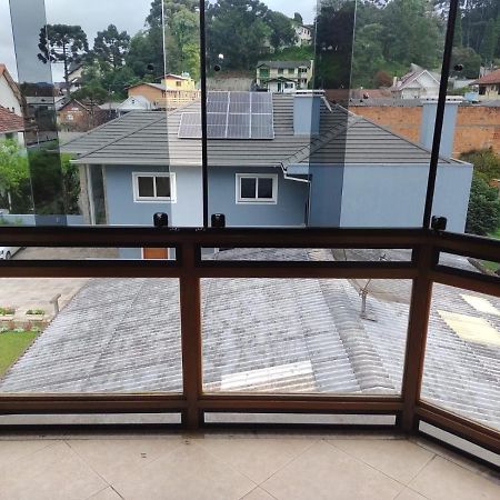 Apartamento Ensolarado No Centro De Gramado Exterior photo