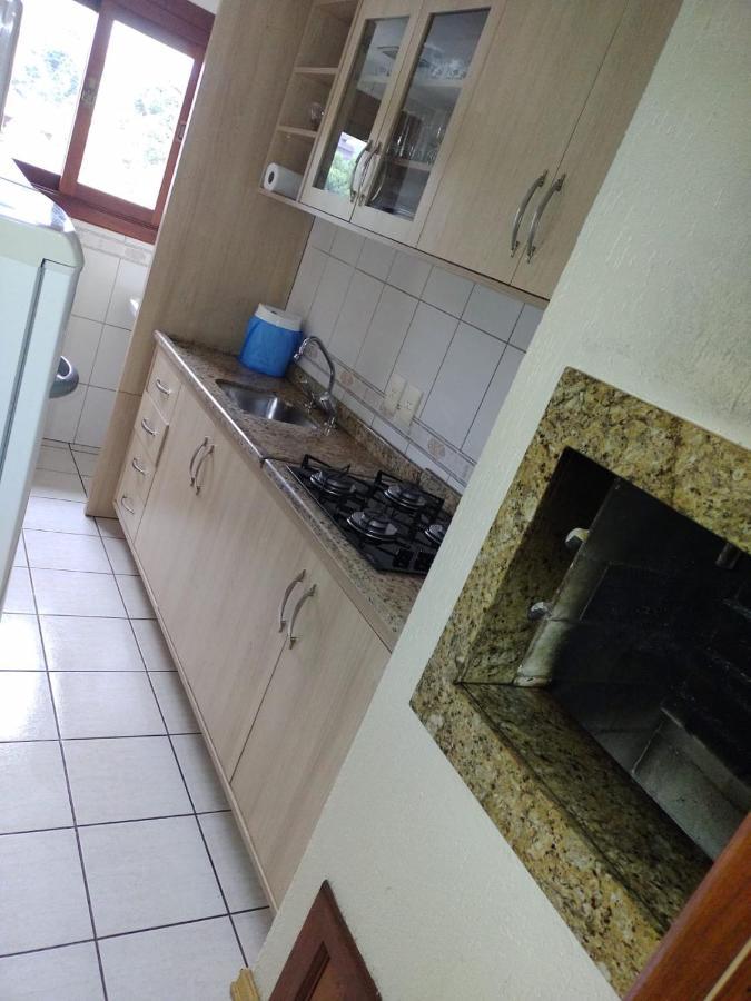 Apartamento Ensolarado No Centro De Gramado Exterior photo
